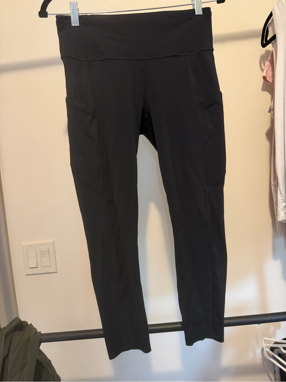 Lululemon Black High Rise Pocket Leggings #40